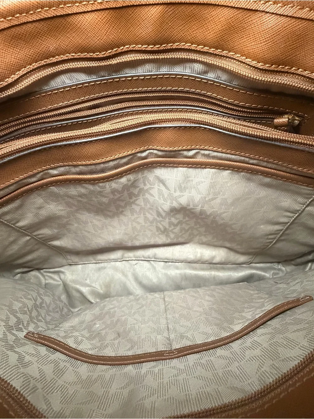 Michael Kors sleek saffiano